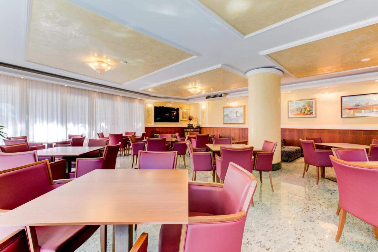 Hotel Verona Cesenatico Exterior photo