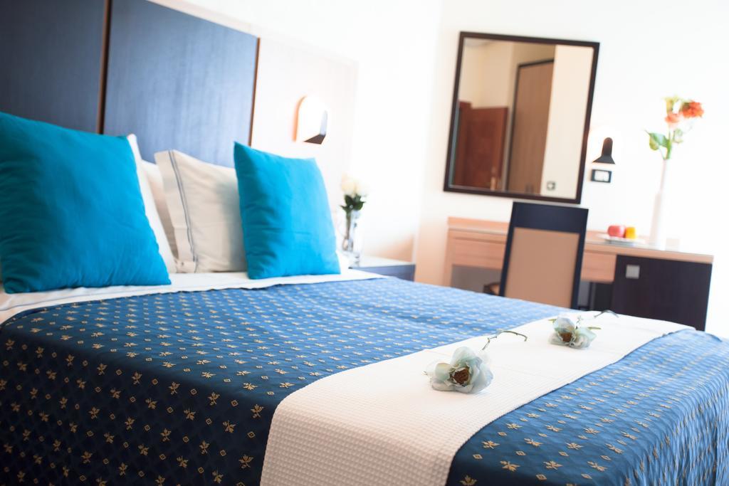 Hotel Verona Cesenatico Room photo