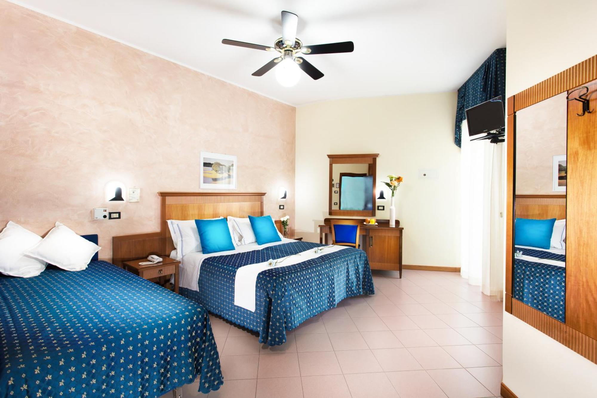 Hotel Verona Cesenatico Room photo